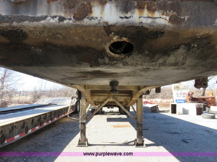 image for item K7024 1996 Utility flatbed trailer