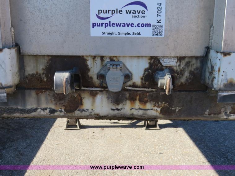 image for item K7024 1996 Utility flatbed trailer