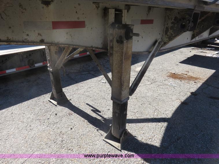 image for item K7024 1996 Utility flatbed trailer