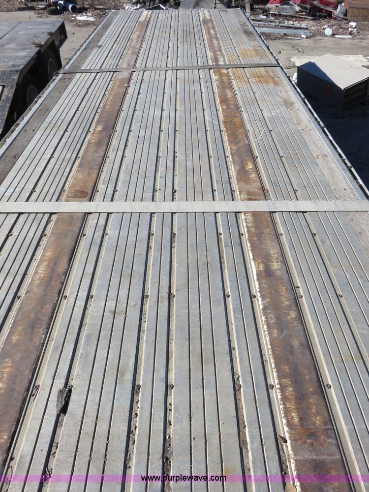 image for item K7024 1996 Utility flatbed trailer