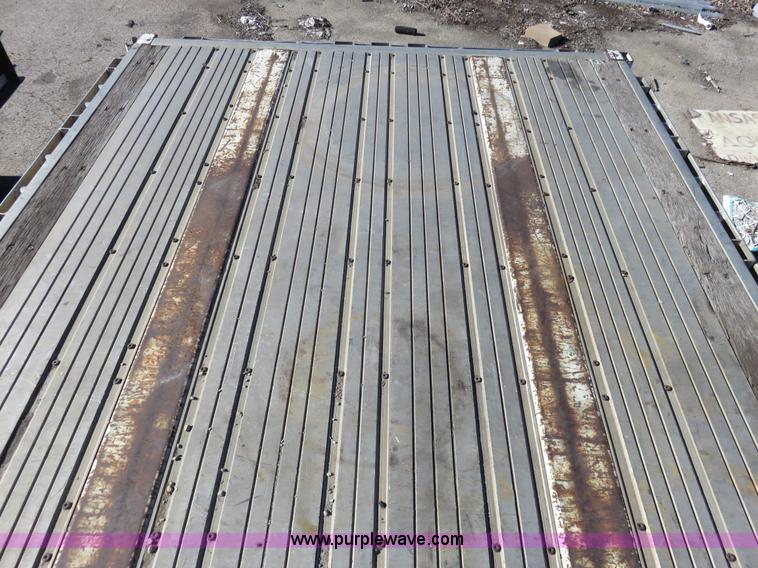 image for item K7024 1996 Utility flatbed trailer