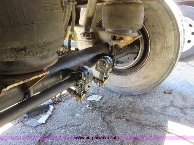 image for item K7024 1996 Utility flatbed trailer