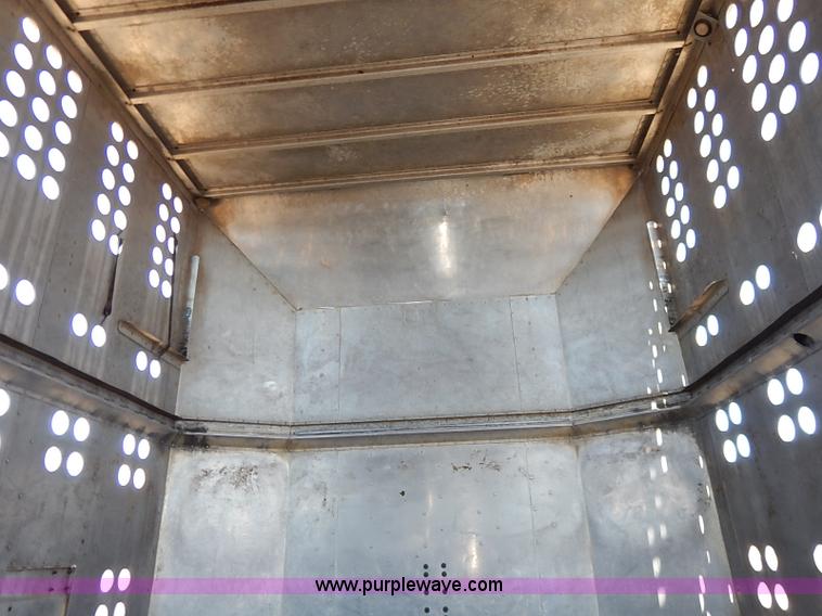 image for item K7295 1985 Merritt aluminum cattle pot trailer