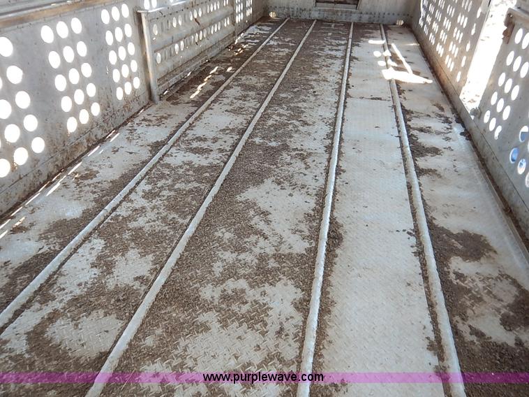 image for item K7295 1985 Merritt aluminum cattle pot trailer