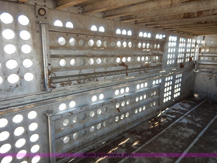 image for item K7295 1985 Merritt aluminum cattle pot trailer