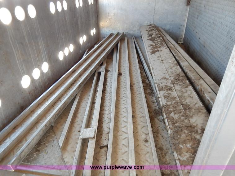 image for item K7295 1985 Merritt aluminum cattle pot trailer