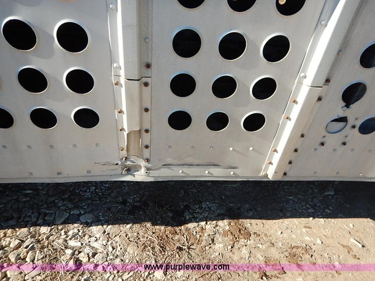 image for item K7295 1985 Merritt aluminum cattle pot trailer