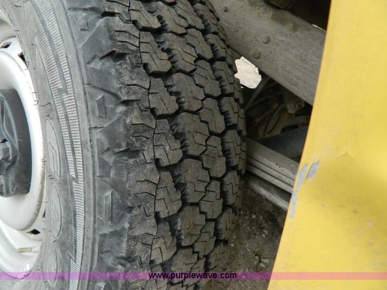 image for item AQ9343 1997 Chevrolet 1500 pickup truck