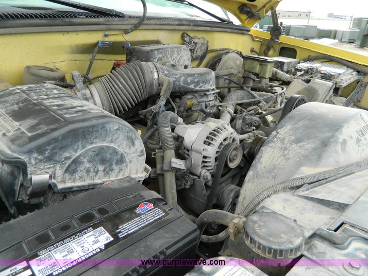 image for item AQ9343 1997 Chevrolet 1500 pickup truck