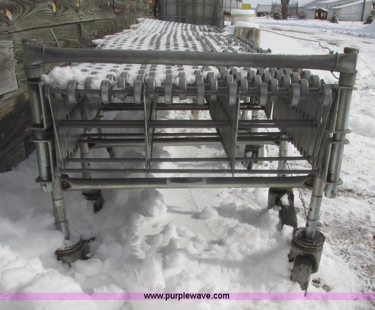 image for item AV9222 Expandable roller conveyor