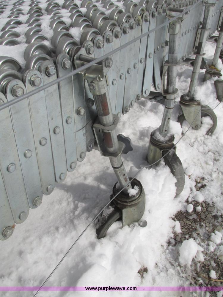 image for item AV9222 Expandable roller conveyor