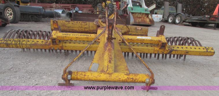 image for item AV9226 Servis LSR landscape rake