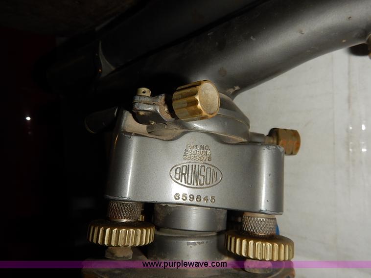 image for item AV9582 Assorted surveying equipment