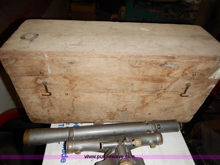 image for item AV9582 Assorted surveying equipment