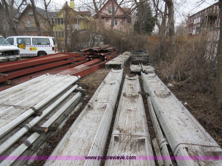 image for item AV9958 (2) American Pre-Fab buildings