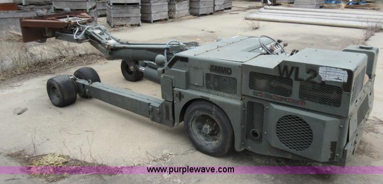 image for item AV9966 Ammo telehandler