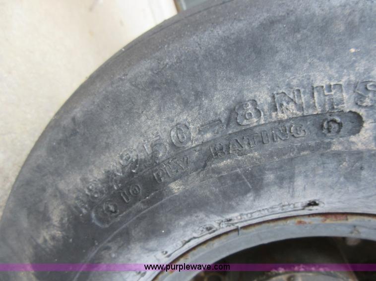 image for item AV9966 Ammo telehandler