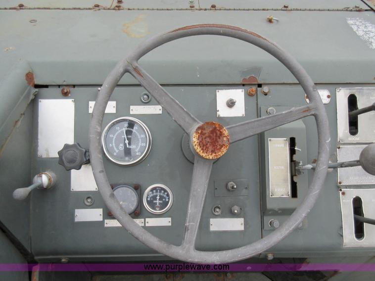 image for item AV9966 Ammo telehandler