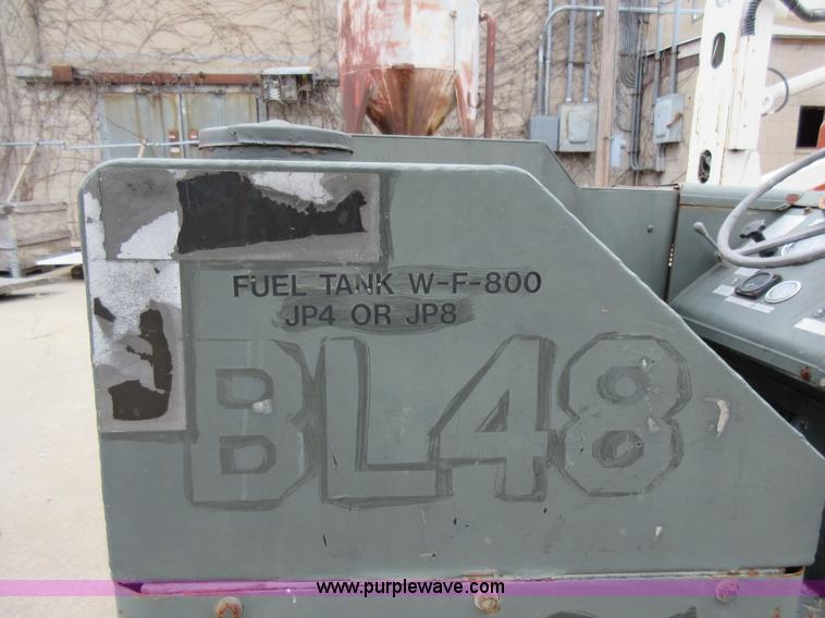 image for item AV9966 Ammo telehandler