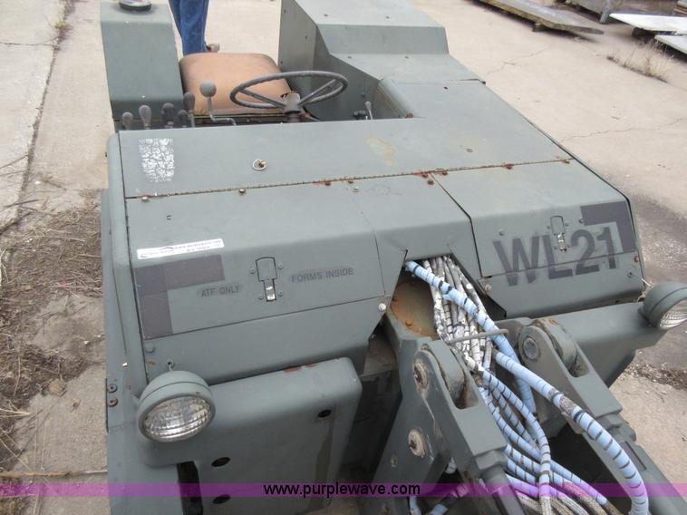 image for item AV9966 Ammo telehandler