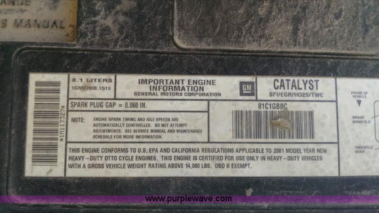 image for item AV9983 2001 Chevrolet Silverado 3500 flatbed truck