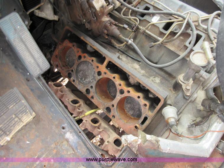 image for item AV9997 1988 Chevrolet delivery truck