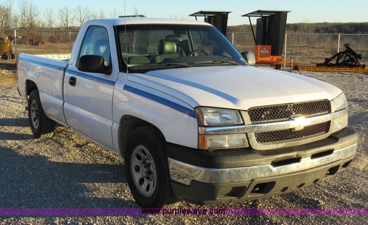 image for item AW9095 2005 Chevrolet Silverado 1500 pickup truck