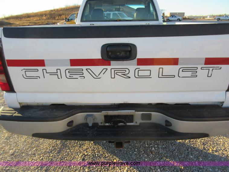 image for item AW9095 2005 Chevrolet Silverado 1500 pickup truck
