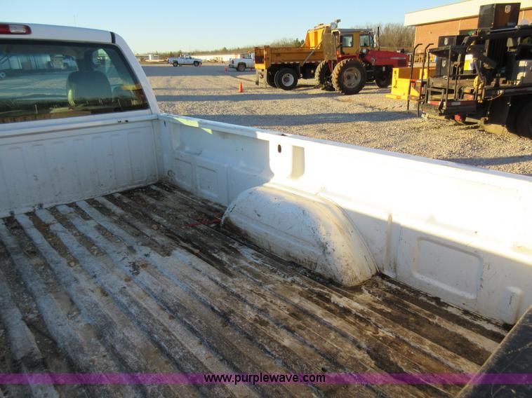 image for item AW9095 2005 Chevrolet Silverado 1500 pickup truck