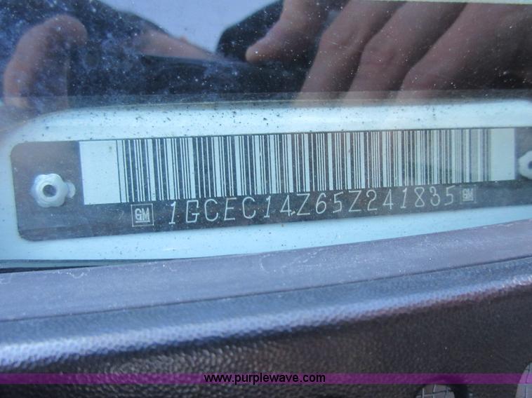 image for item AW9095 2005 Chevrolet Silverado 1500 pickup truck