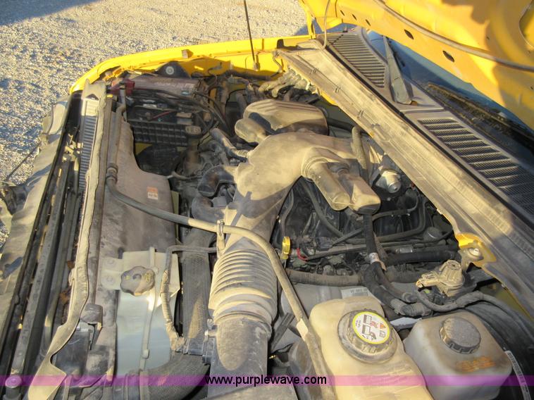 image for item AW9096 2008 Ford F350 SuperCab cab and chassis