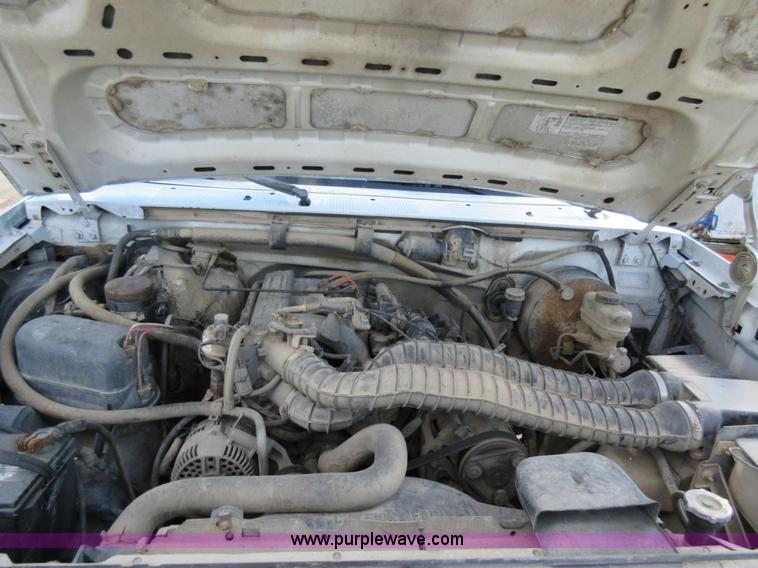 image for item AW9097 1997 Ford F350 XL flatbed truck