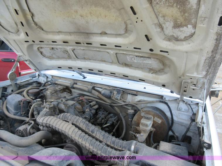 image for item AW9097 1997 Ford F350 XL flatbed truck