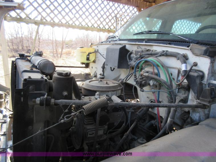 image for item AW9098 1994 GMC TopKick propane delivery truck