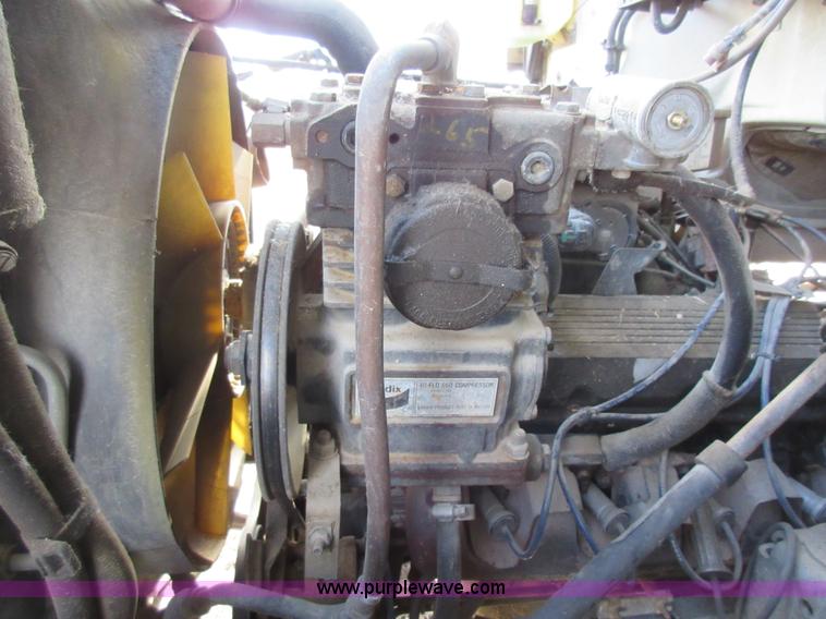 image for item AW9098 1994 GMC TopKick propane delivery truck