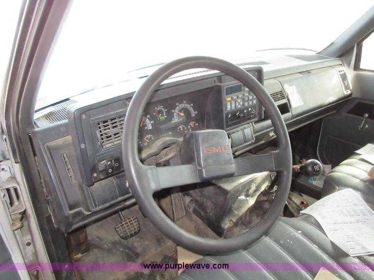 image for item AW9098 1994 GMC TopKick propane delivery truck