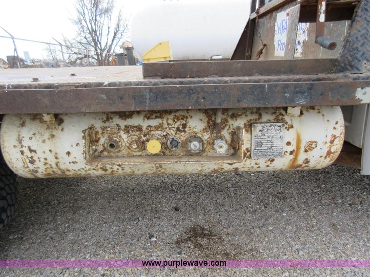 image for item AW9100 1990 Chevrolet 3500 flatbed truck