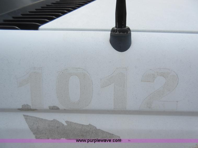 image for item AW9100 1990 Chevrolet 3500 flatbed truck