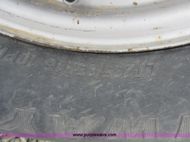 image for item AW9100 1990 Chevrolet 3500 flatbed truck