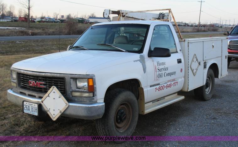 image for item AW9108 1999 GMC Sierra Classic 3500 utility truck