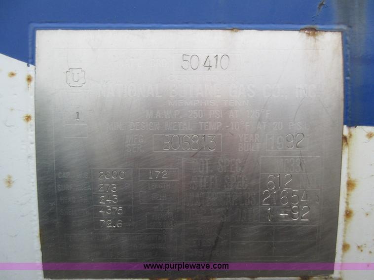 image for item AW9109 2000 Freightliner FL70 propane delivery truck