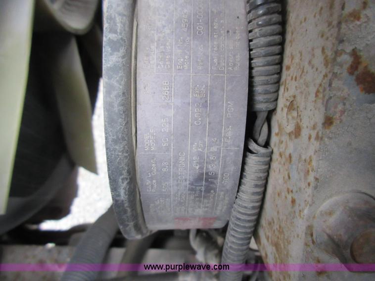 image for item AW9109 2000 Freightliner FL70 propane delivery truck