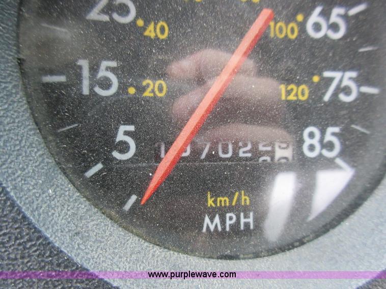 image for item AW9109 2000 Freightliner FL70 propane delivery truck