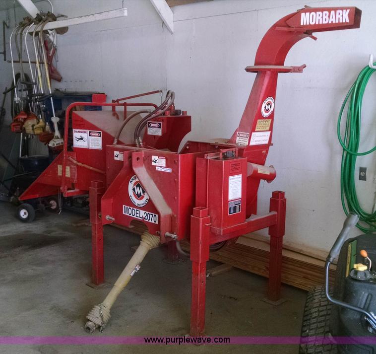 image for item AW9124 Morbark 2070 wood chipper