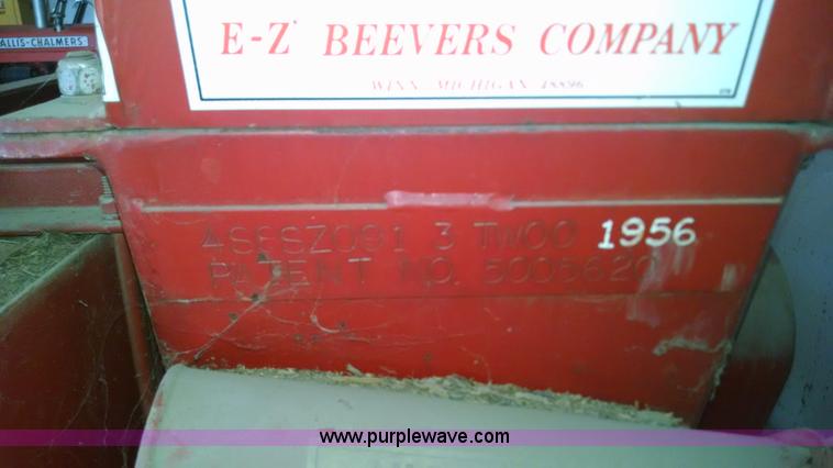 image for item AW9124 Morbark 2070 wood chipper