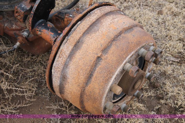 image for item AW9460 1993 Freightliner pusher axle