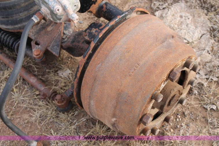image for item AW9460 1993 Freightliner pusher axle