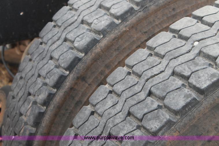 image for item AW9467 Mack tandem axle