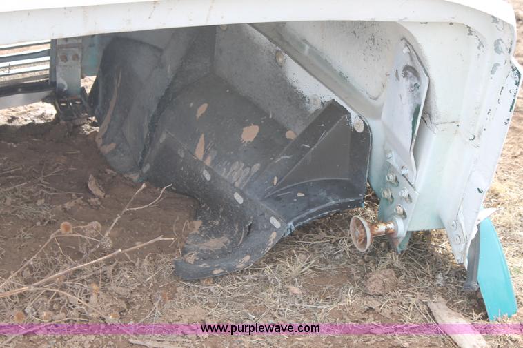 image for item AW9469 1993 Freightliner hood