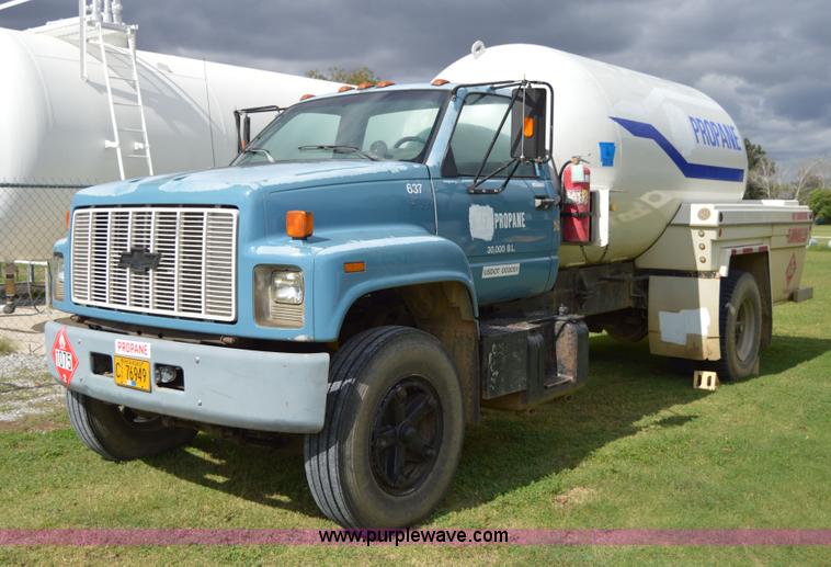 image for item AY9483 1991 Chevrolet Kodiak propane truck